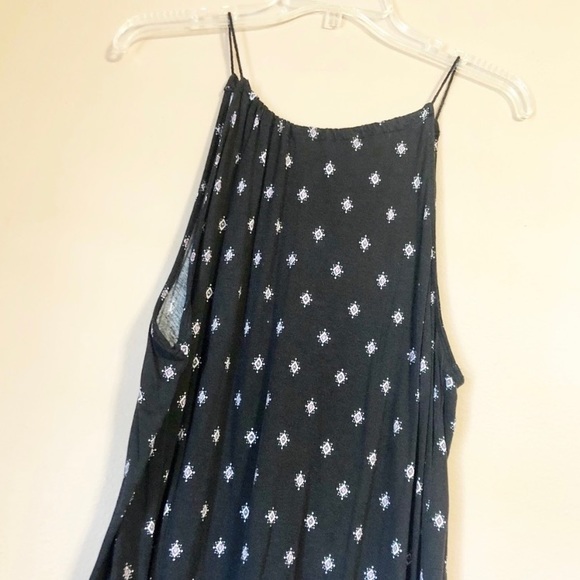 Old Navy Patterned Tank Top - Picture 2 of 6